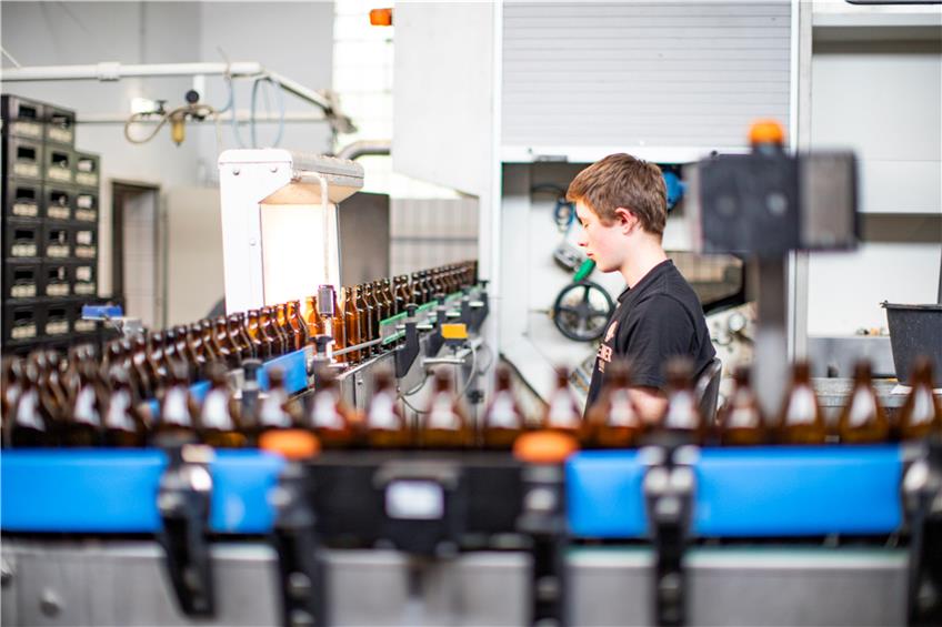 Neuer Getränkemarkt und neue Abfüllanlage: Lehner-Brauerei in Rosenfeld zieht Besucher an
