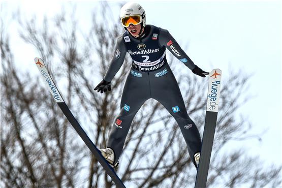Magische Marke geknackt: Bundestrainer äußert sich zum Skiflug-Auftritt von Luca Roth