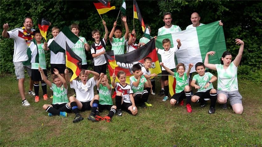 Ausflug der E-Junioren zur Mini-WM ins Ravensburger Spieleland