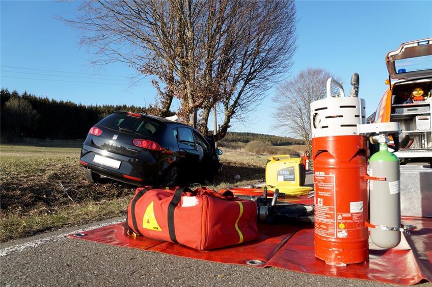 54-Jährige stirbt bei Unfall zwischen Schömberg und Wellendingen
